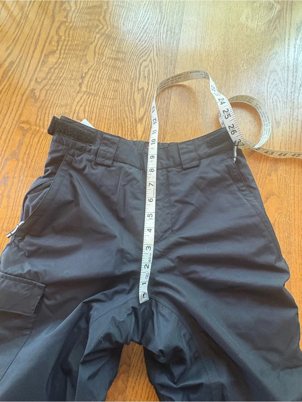 COLUMBIA BUGABOO Boys M 10-12 Black Cargo Snow Ski Pants Kids Unisex EUC